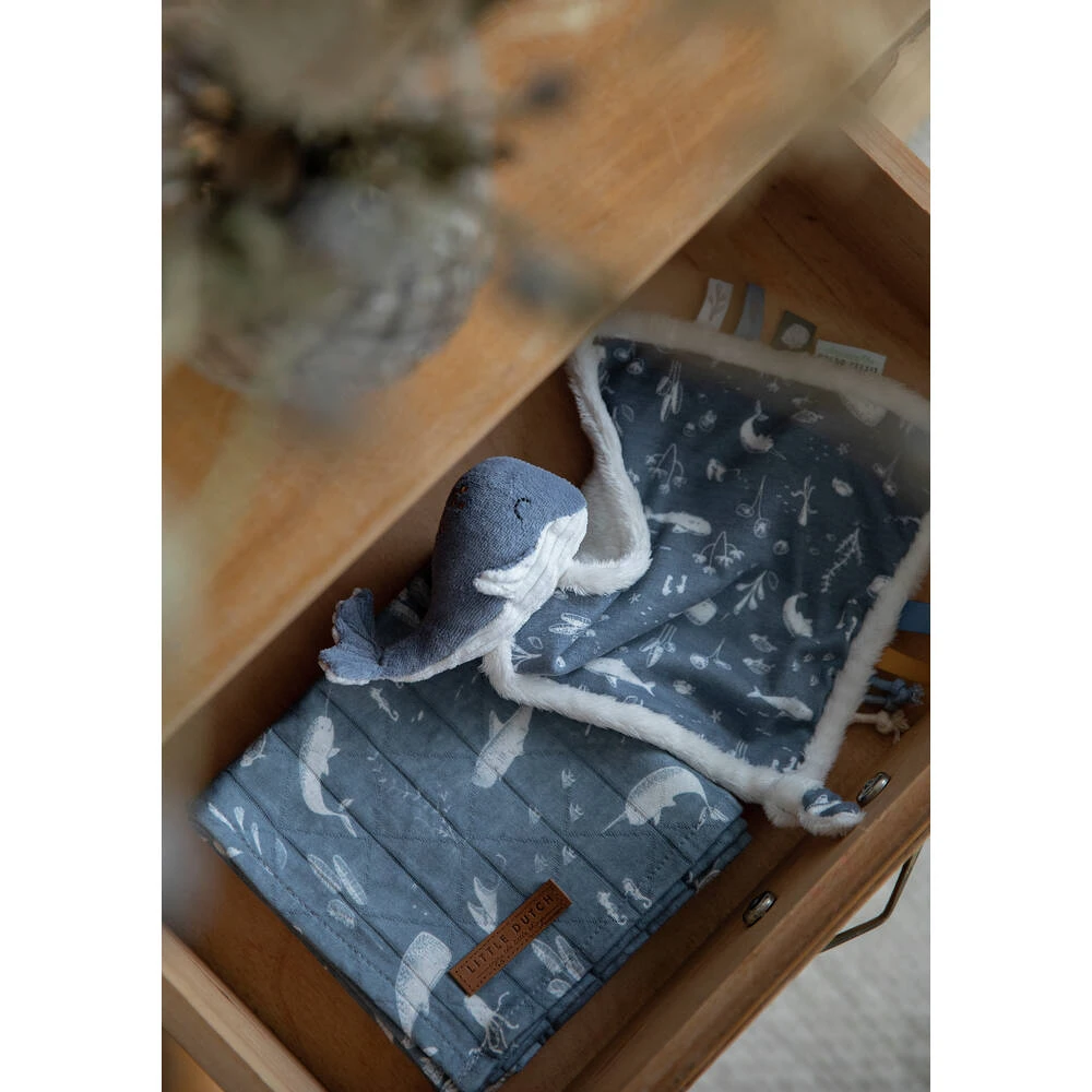 Little Dutch Walvis Knuffeldoek - Blauw 5 Little Dutch Walvis Knuffeldoek - Blauw - Afbeelding 3